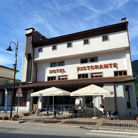 Bike & Bikers Hotel Restaurant 암페쪼 외부 사진