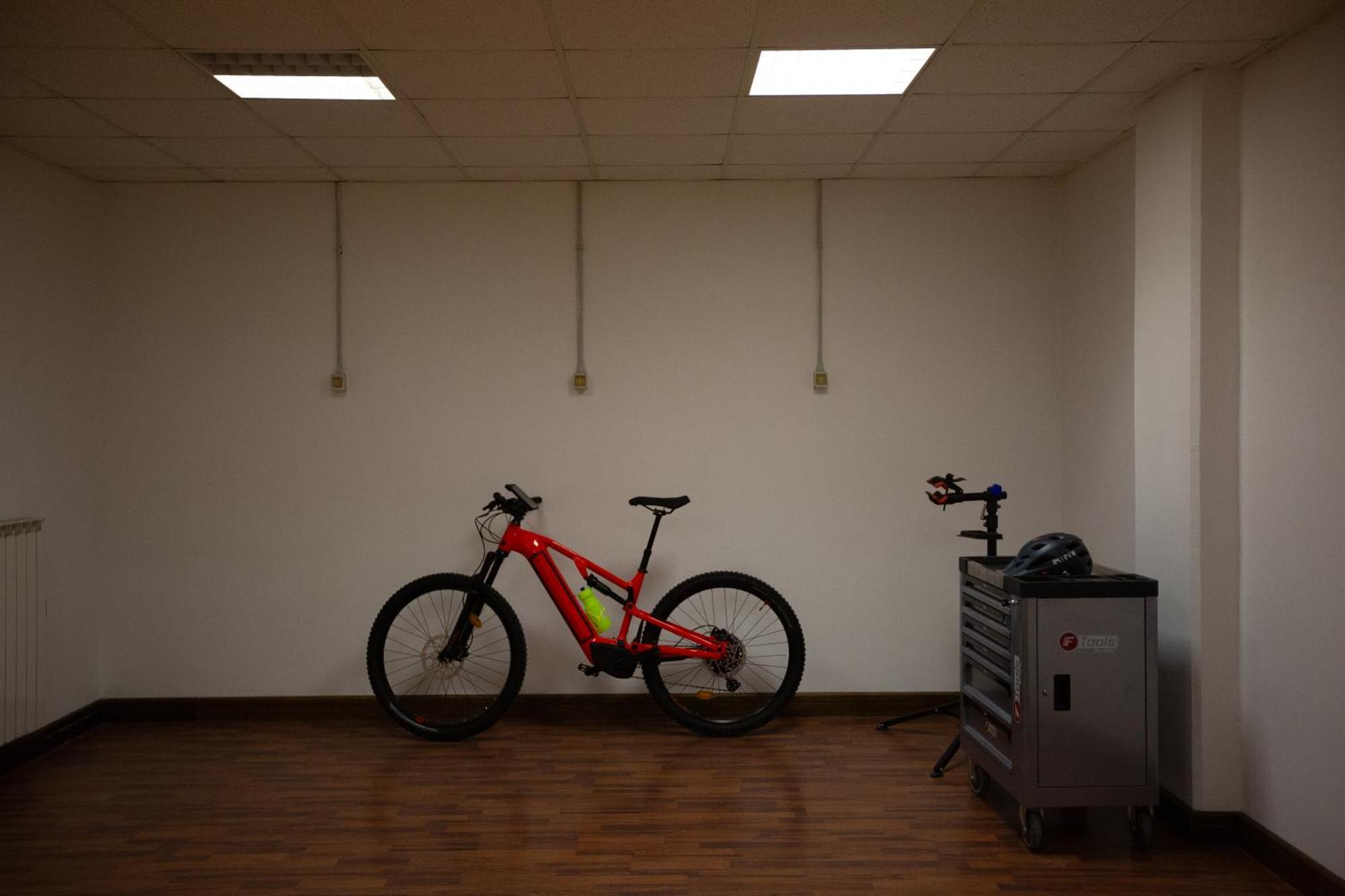 Bike & Bikers Hotel Restaurant 암페쪼 외부 사진